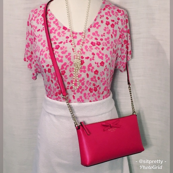 kate spade Handbags - AUTHENTIC KATE SPADE! NEW WITH TAGS!